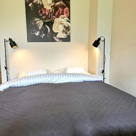 Pod Swiatynia Wang Apartment